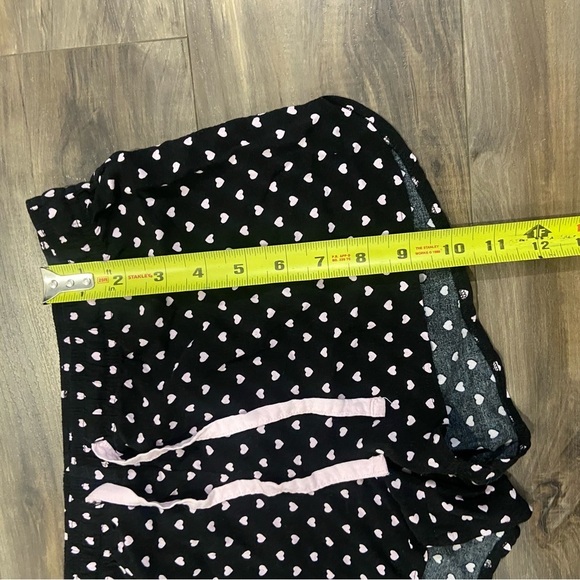 Micro Black Shorts with Heart Pattern and Pink Drawstring - Picture 4 of 4